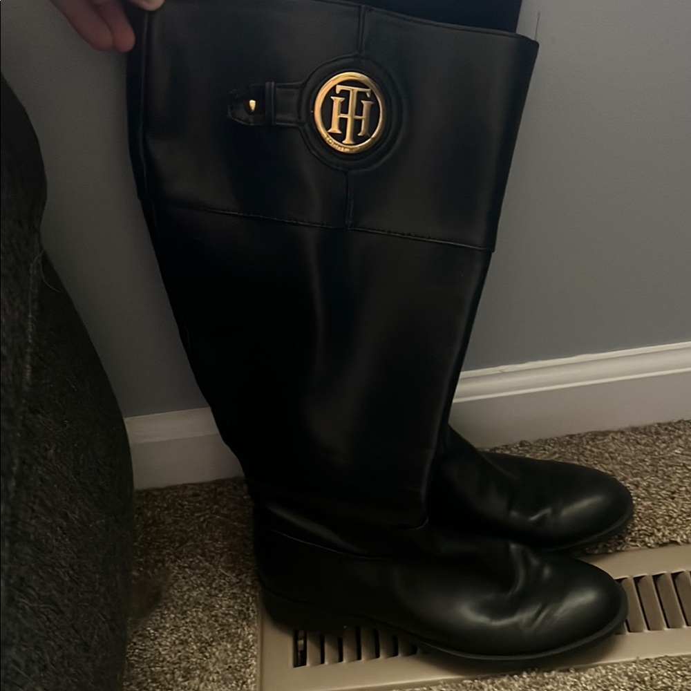 Tommy Hilfiger Black Leather Riding Boots with Gold Logo - SIZE 6.5